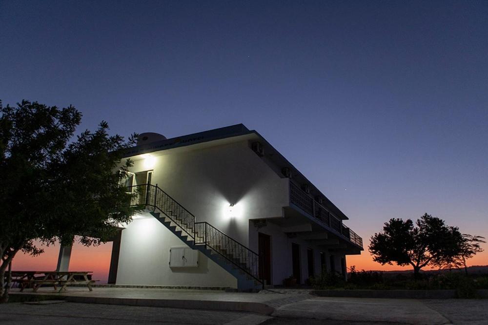 Karpaz Sunset Hotel Rizokarpaso Exterior foto